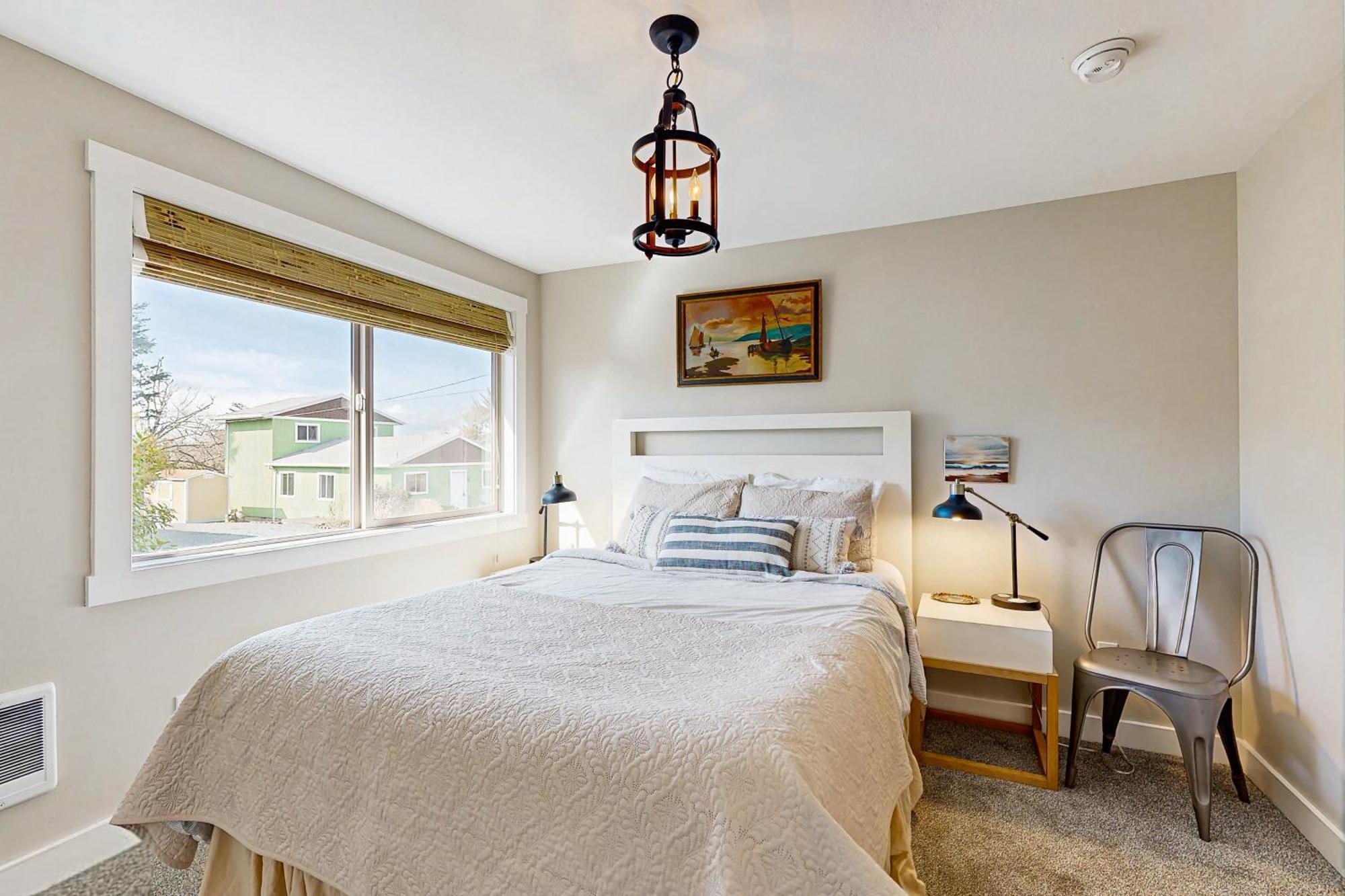 Calm Waters Villa Rockaway Beach Exterior photo