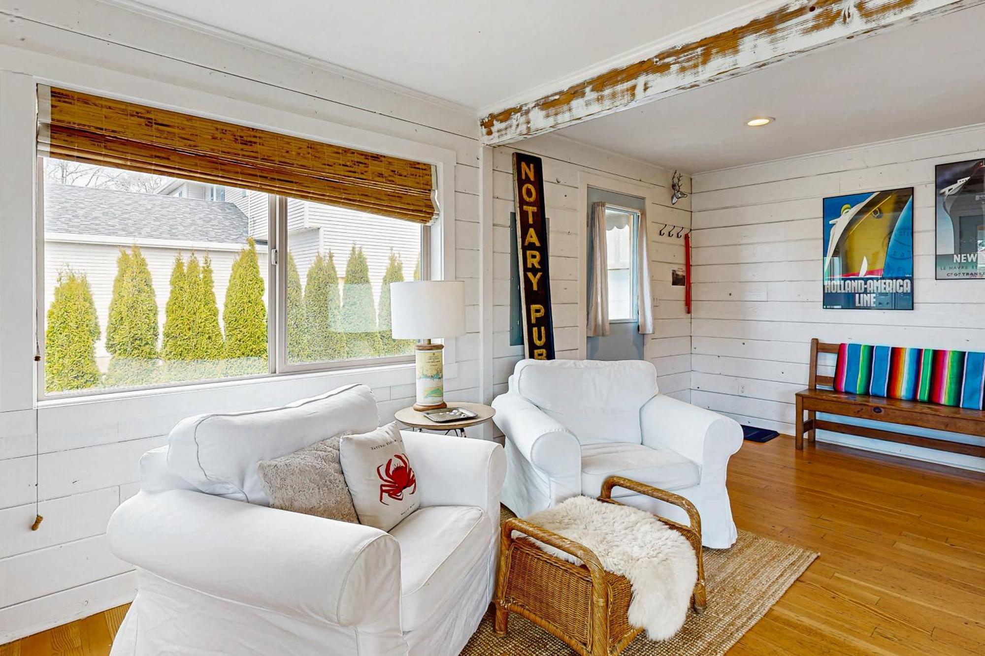 Calm Waters Villa Rockaway Beach Exterior photo